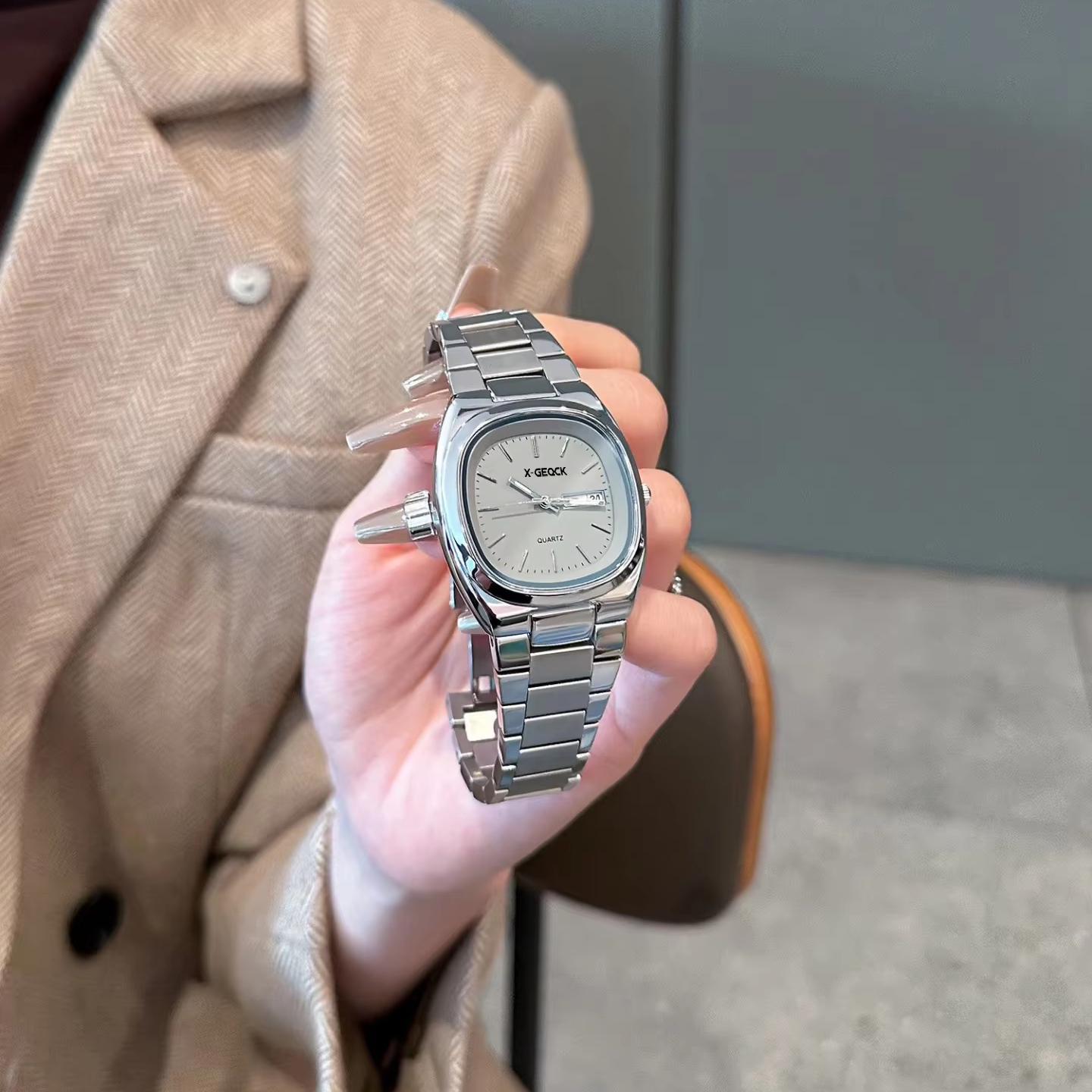 X-GEQCK Elegant Dual Calendar Women