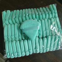 Éponge à maquillage triangulaire en gros, mini houppette pour le visage, éponge douce en coton pour poudre, houppette de maquillage lavable en velours