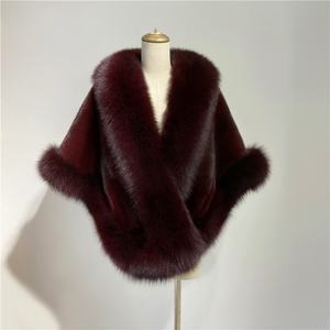 Abrigo de Invierno de Moda Nueva, Chaqueta Gruesa con Pelo de Zorro y Visón, Capa Cálida Corta Tipo Cheongsam - Product Image 6