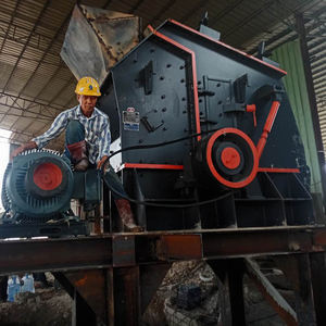 Britador de Impacto Hongxing CI1213 Versão Europeia Nº 1 da <span class=keywords><strong>China</strong></span>, Britador de Rocha de 150 Tph com Motor AC e Rolamento - Product Image 6