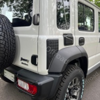 Protection d'angle de pare-chocs arrière de style Defender MKD Offroad pour Suzuki Jimny JB74 JC74