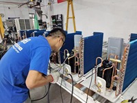Refroidisseur d'eau industriel à économie d'énergie 12000-24000 BTU Capacité de refroidissement 60000 BTU 1-10 tonnes Compresseur 220V/1ph Garantie de 2 ans