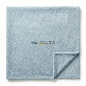 Manta de terciopelo jacquard 3D al por mayor para glamping de lujo y camping boutique, suave y cálida para exteriores - Product Image 1