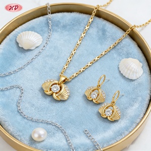 ชุดเครื่องประดับแฟชั่น Hengdian Jewelry ประดับเปลือกหอยและเพชรซิคอนเกรด AAA ชุบทองเหลือง 18K ขายส่งสำหรับผู้หญิง - Product Image 2