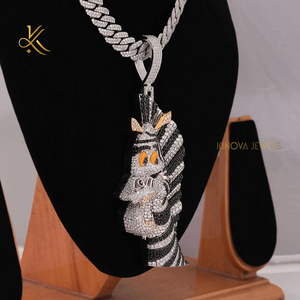 Colgante de diamante de moissanita personalizado de lujo para hombres y mujeres, joyería única de estilo Hip Hop hecha a mano para personalidades con estilo audaz - Product Image 2