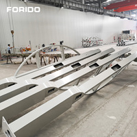 Poteau d'éclairage de rue octogonal de qualité industrielle Q355 en acier galvanisé à chaud pour feux de circulation et éclairage routier, personnalisable ODM
