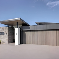Porte de garage sectionnelle à lamelles verticales en alliage d'aluminium sur mesure, moderne, automatique, pour villa, résistante aux ouragans