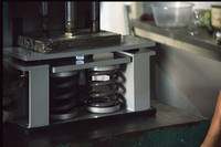 Isolateur de vibrations à ressort en alliage d'aluminium robuste JA, amortisseur de chocs à montage au sol pour pompe CVC industrielle