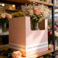 Ventes en gros de pots à fleurs en papier kraft ondulé portables personnalisés avec poignée pour arrangements floraux et emballages cadeaux