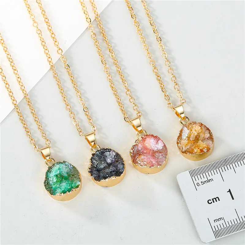 Artilady Vintage Crystal Stone Green Blue Raw Stone Crystal Necklace Natural Stone Round Pendant