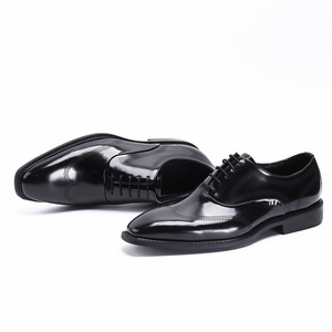 Chaussures en cuir pour hommes - cuir véritable, finition brillante, gravures de style anglais, chaussures Oxford formelles pour affaires, style à lacets pour hommes - Product Image 3