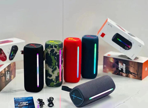 <span class=keywords><strong>2025</strong></span> Sản Phẩm Mới Chất Lượng Màu Xanh Răng Loa Di Động Không Dây Chất Lượng Âm Thanh Tốt Nhất Loa Âm Thanh Với Đèn LED - Product Image 3