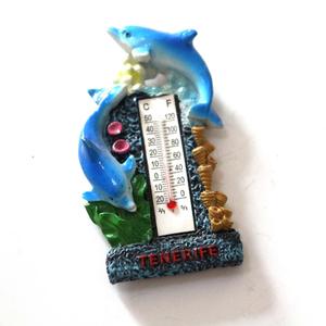 แม่เหล็กติดตู้เย็นรูปสาวใส่บิกินี่ถือกล้วย งานเรซิ่น ของที่ระลึกนักท่องเที่ยว เทเนริเฟ่ สเปน รับผลิตตามสั่งขายส่ง - Product Image 4