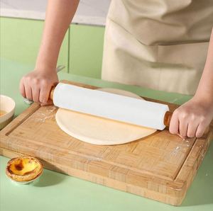 Rodillo de amasar de silicona ecológico con mango de madera maciza, antiadherente, herramientas de cocina para hornear, tabla de repostería Superfit. - Product Image 3