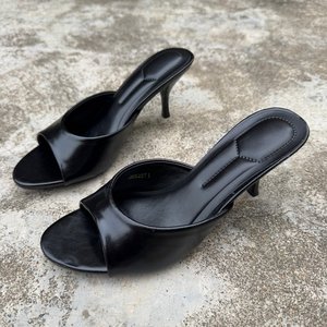 Mules à talons aiguilles noires, blanches et bordeaux pour femmes, à bout ouvert, rehaussantes, en gros, en stock pour l'été - Product Image 2