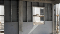 Villa préfabriquée en acier léger galvanisé à structure formée à froid, machine à béton mousse coulé sur place FP-J80H 10m/h