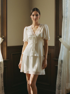 Vestido Mini Vintage de Seda Blanca con Cuello en V, Mangas Abullonadas, Ribete de Encaje, Corte Holgado, Transpirable, Vestido Casual de Verano - Product Image 1