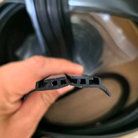 XINLI Bande d'étanchéité en caoutchouc spécial pour couvercle arrière de pick-up, bande d'étanchéité métallique, vente chaude, joint de vitre extérieure de porte avant EPDM