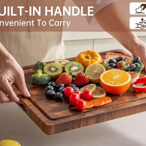 Tabla de cortar rectangular de madera de nogal y acacia con asa para cocina - Product Image 3