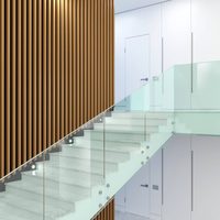 Escalier intérieur classique personnalisé CBMmart, escalier en acier et bois, escalier moderne flottant intérieur avec garde-corps en aluminium à LED