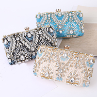 Sac de soirée de luxe à bandoulière unique, orné de strass, avec chaîne en perles de satin, fermeture à rabat, pour les fêtes et les mariées