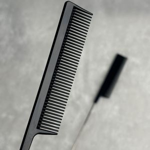 Peigne à queue de rat antistatique et résistant à la chaleur pour salon de coiffure, peigne à queue métallique en carbone pour tressage, vente en gros - Product Image 5