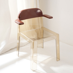 Silla de Comedor Moderna de Diseño Nórdico Creativo, Transparente, de Acrílico, con Reposabrazos y Respaldo Divertido, para el Hogar o Restaurantes - Product Image 4