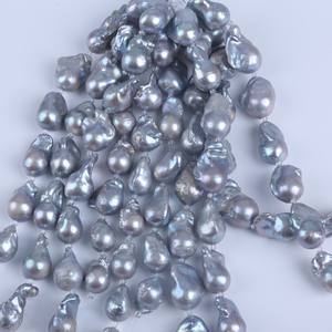 Vente en gros de perles d'eau douce naturelles de 15 à 18 mm, de forme irrégulière, de couleur grise, en forme de bus, pour la création de bijoux DIY - Product Image 2