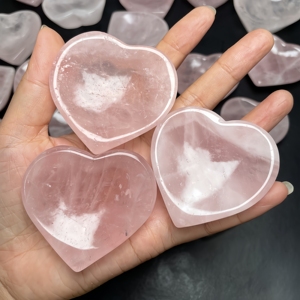 Vendita calda all'ingrosso naturale <span class=keywords><strong>minerale</strong></span> <span class=keywords><strong>quarzo</strong></span> <span class=keywords><strong>rosa</strong></span> a forma di cuore ciotole di cristallo artigianato per la decorazione domestica - Product Image 4