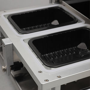 Mesa YOUXUAN Recipiente Bandeja Plástica Gás Água Pneumática Máquina De Selagem Fabricante Máquina De Selagem Selador De Recipientes De Alimentos - Product Image 3