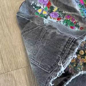 Custom pria mewah Y2K Streetwear Denim ketat celana pendek bordir bernapas tahan air Jorts dicetak pola rajutan - Product Image 5