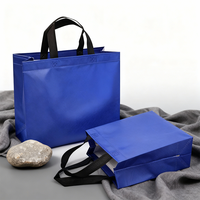 Sac fourre-tout réutilisable en non-tissé avec logo personnalisé brillant, couleur et taille personnalisées, portable, durable, léger, sac de shopping pour la vente au détail