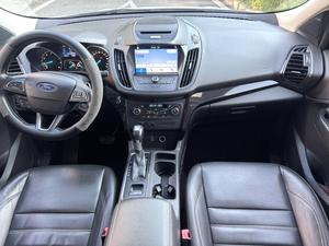 Ford <span class=keywords><strong>Escape</strong></span> 1.5T AWD d'occasion, 2017, toutes options, toit panoramique, excellent état - Product Image 5