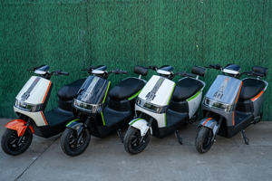 Factory Wholesale Art 60v 2000w Scooter Lithium Battery Passenger Motorcycle Adult for Commuting Art 2000w Power Provides High - Product Image 5