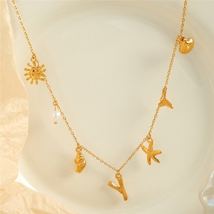 Collares de Joyería Fina y Moderna al por Mayor con Colgante de Cadena de Acero Inoxidable Chapado en Oro de 18K con Iniciales del Alfabeto de 26 Letras Mayúsculas - Product Image 6