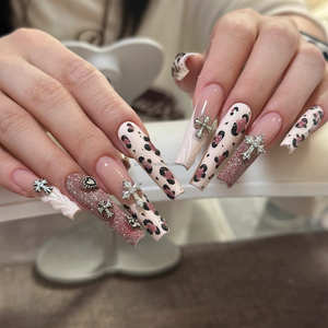 Fournisseur d'<span class=keywords><strong>ongles</strong></span> : <span class=keywords><strong>Faux</strong></span> <span class=keywords><strong>ongles</strong></span> à presser en acrylique BKawaii avec strass, manucure artisanale pour les soirées - Product Image 2