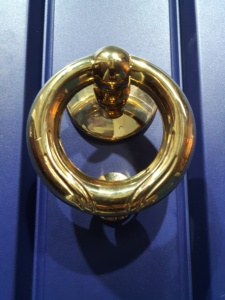 Isreali puerta principal puerta de entrada de seguridad diseños doble puerta de acero con oro de <span class=keywords><strong>aldaba</strong></span> de bloqueo - Product Image 6