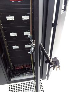 Serrure de cabinet à contrôle d'accès par clavier avec stockage cloud pour porte en acier, rack de centre de données, boîtier, protection IP65, certifiée CE - Product Image 4