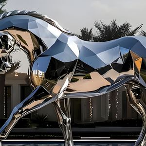 Sculpture de cheval grandeur nature en acier inoxydable sculpté et gravé, moderne, pour la décoration des centres commerciaux - Product Image 5
