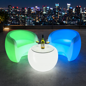 <span class=keywords><strong>Chaise</strong></span> <span class=keywords><strong>de</strong></span> <span class=keywords><strong>bar</strong></span> en plastique lumineuse LED moderne et confortable pour <span class=keywords><strong>bar</strong></span> à domicile et utilisation en extérieur - Product Image 2