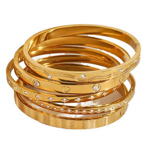 Bracelet de luxe en acier inoxydable avec zircon, plaqué or 18 carats, bijoux vintage pour femmes avec sertissage à griffes, cadeau - Product Image 1