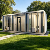 Cabane Apple Tiny House avec terrasse, cabane mobile préfabriquée moderne pour séjour en station balnéaire montagne et en éco-village