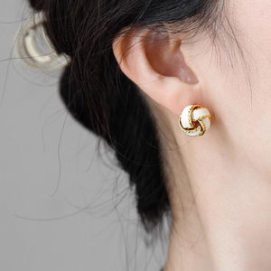Orecchini a spirale semplici per donna, accessori per l'orecchio alla moda per l'uso quotidiano - Product Image 5