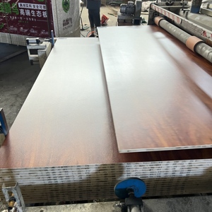 Giá tốt nhất blockboards Suface mịn thông lõi melamine <span class=keywords><strong>Veneer</strong></span> phải đối mặt với blockboards của tủ bếp - Product Image 2