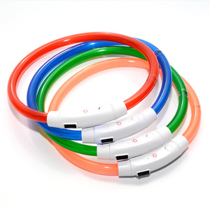 전자 애완동물 <span class=keywords><strong>LED</strong></span> 개 목걸이 조절 가능한 플래시 충전 애완동물 목걸이 반사 <span class=keywords><strong>LED</strong></span> 목걸이 야간용 반려견용 분실 방지 - Product Image 4