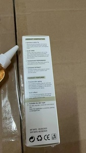 Solution tonifiante à l'acide glycolique à 7 % en marque blanche, exfoliation douce, améliore l'état de la peau, éclaircit le teint, 100 ml, 240 ml, sérum pour le visage - Product Image 4