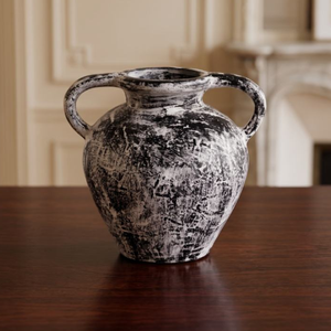 Jarrón de cerámica hecho a mano Home Basket Bali con aspecto de piedra antigua, con un asa de estilo rústico, perfecto para decoración del hogar. - Product Image 3