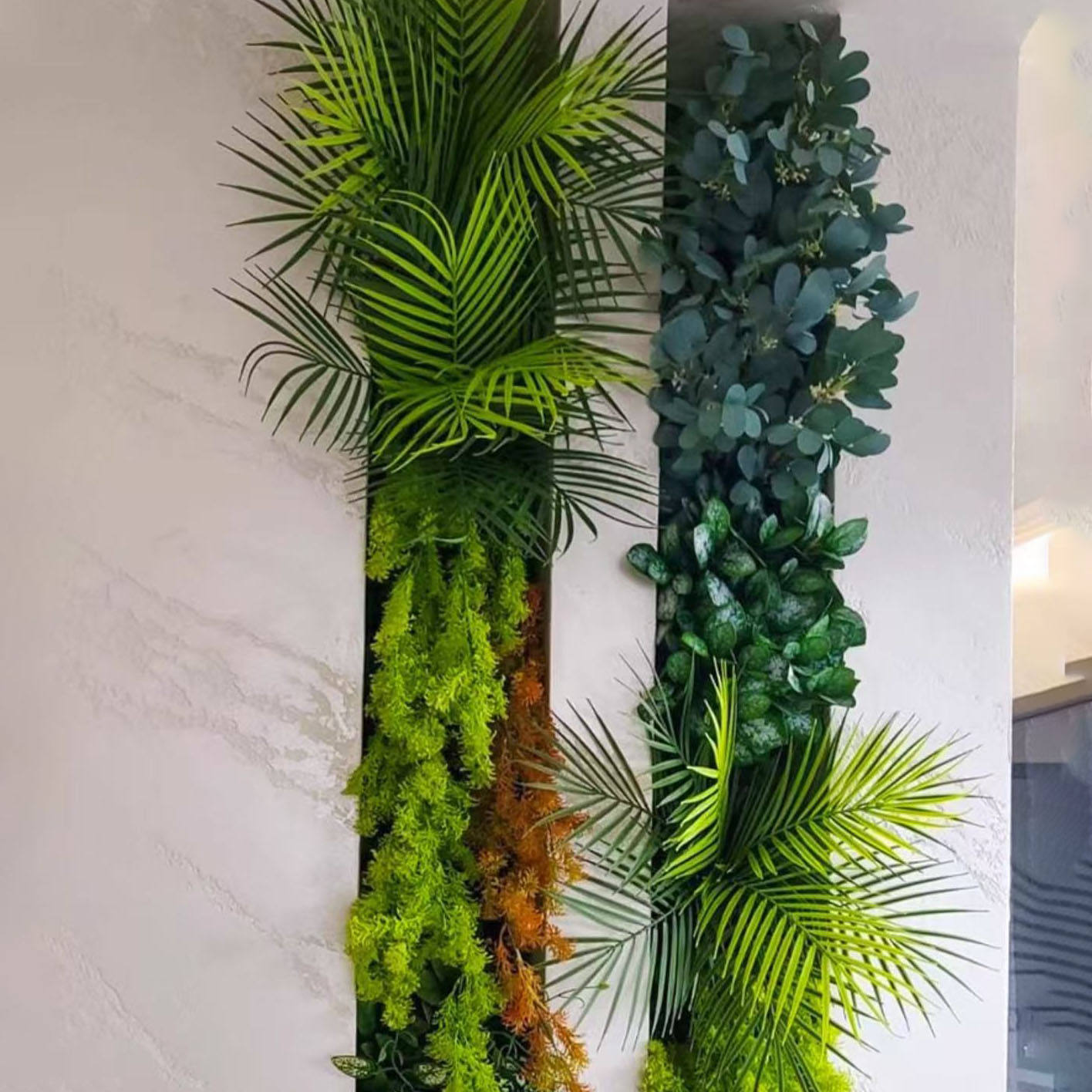 ภูเขาฤดูร้อนชัดเจนเหมือนสีน้ำเงิน