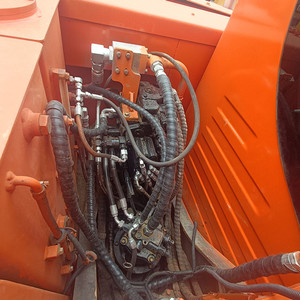 รถขุดตีนตะขาบ DOOSAN DX80 8 ตัน เครื่องยนต์ยันม่าร์ ปั๊มไฮดรอลิก Doosan Mottrol มอเตอร์ วาล์ว KYB ใช้งานมาแล้ว 1200-2000 ชั่วโมง สภาพ 90% ใหม่ - Product Image 6