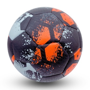 Pallone da calcio in pelle nera misura 5 4 3 la palla sotto <span class=keywords><strong>terra</strong></span> per bambini street play football - Product Image 1
